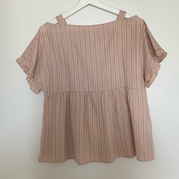 BCBGeneration top - Picture 3 of 3